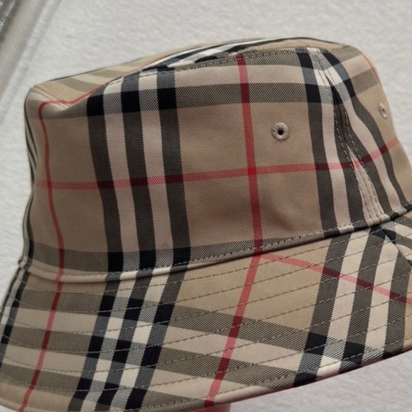 Burberry canvas bucket hat - Picture 1 of 4